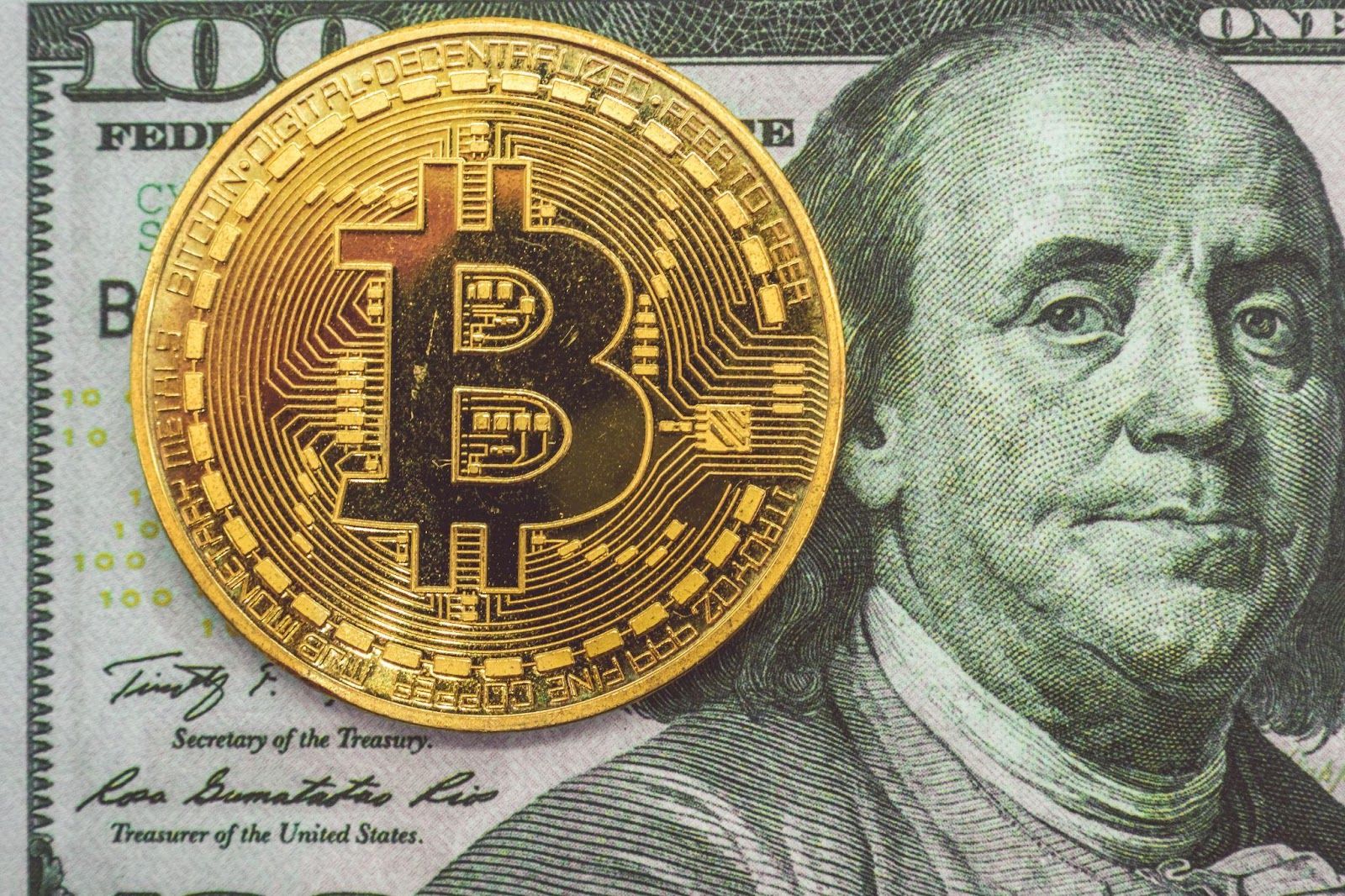 Bitcoin schießt auf 63.000 USD nach Fed-Zinssenkung:  Wird die bullische Dynamik anhalten?