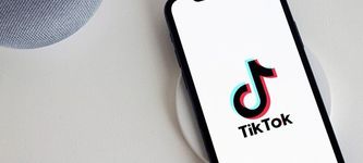 TikTok entfernt Videos über Kryptowährungen, Influencer besorgt