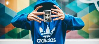 Adidas betritt mit Coinbase-Partnerschaft die Welt der Kryptowährungen