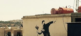 Banksy-Werke bei erster Krypto-Auktion für über 12 Mio. $ in ETH verkauft