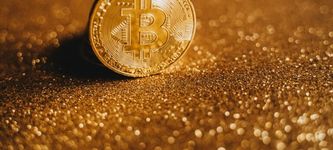 Steigendes Interesse an BTC-Futures als Bitcoin die 57.000$-Marke testet