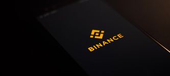 Binance strebt frühzeitige Einigung mit der SEC an: BNB Kurs gewinnt 11,5%