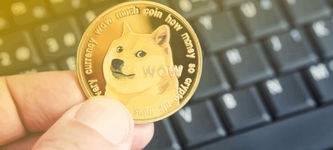 Dogecoin Kursziele $0.285 nach Lehrbuch aufsteigendes Dreieck