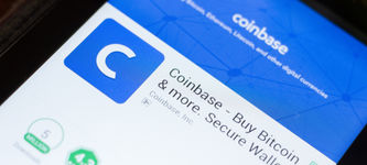 Der Kurs der Coinbase-Aktie deutet trotz positiver Rahmenbedingungen auf eine Trendwende hin