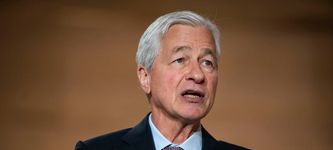 Jamie Dimon befürwortet Blockchain, lehnt Bitcoin jedoch ab: Hier ist der Grund dafür