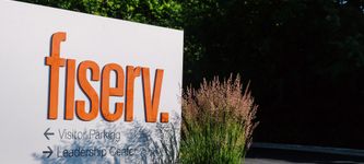 JPMorgan und BofA haben das Fiserv-Netzwerk im Visier, um die Obergrenzen für Debitkartengebühren zu umgehen