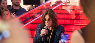 Ozzy Osbourne wagt sich mit CryptoBatz an NFTs heran