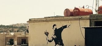 Banksy-Werke bei erster Krypto-Auktion für über 12 Mio. $ in ETH verkauft