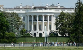 Weißes Haus signalisiert Kompromiss bei Stablecoin-Prämien im Kryptogesetz