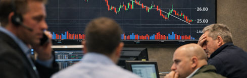 Dem Silberpreis droht ein noch stärkerer Einbruch, sollte er angesichts der Abflüsse aus dem SLV-ETF eine wichtige Unterstützungsmarke verlieren