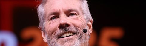 Strategy hat Bitcoin im Wert von 2,54 Mrd. US-Dollar hinzugefügt; der Gesamtbestand erreicht 815.061 BTC