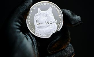 DOGE News: Nur 3 Wallets halten über 2,2 Milliarden USD an Dogecoin