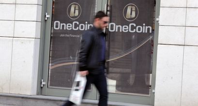 Drei Angeklagte im Fall OneCoin müssen sich in Deutschland vor Gericht verantworten