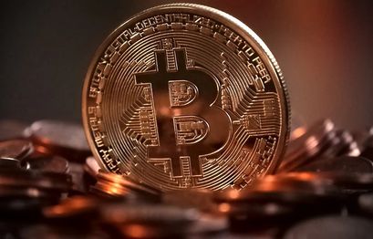 Bitcoin stürzt in extrem volatilem Markt kurzzeitig auf 8000$ ab
