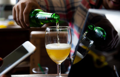 Heineken Silver Decentraland: Leckeres Bier im echten Leben trinken!