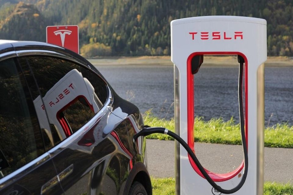 Amerikaner nutzt sein Tesla zum Ether-Mining und verdient 800$ im Monat